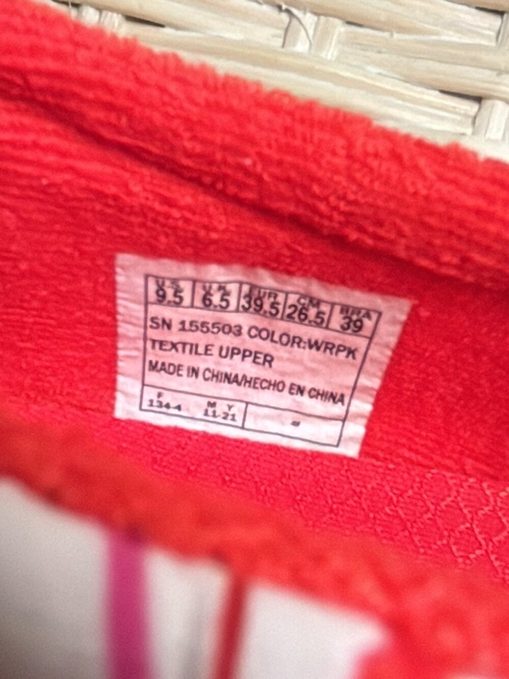 Skechers slip-on sneaker shoes - Picture 4 of 4
